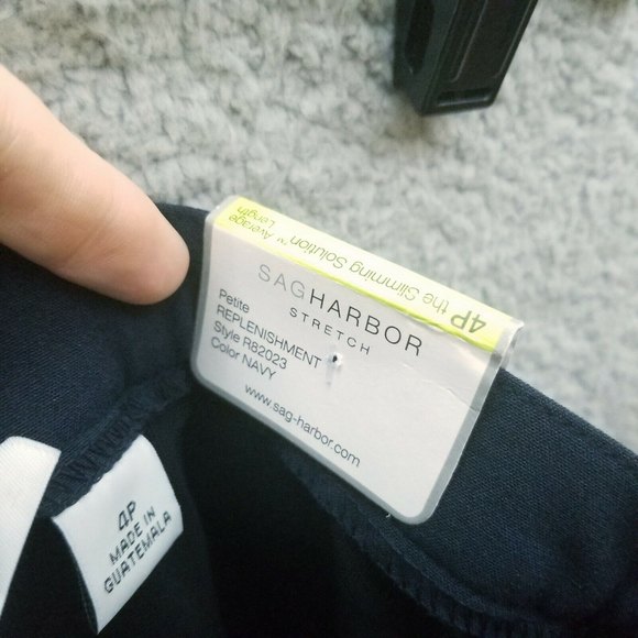 Sag Harbor NWT Women's 4P Stretch Navy Blue Slimming Pants 29.25" 28.75" 9.75" - Picture 7 of 10